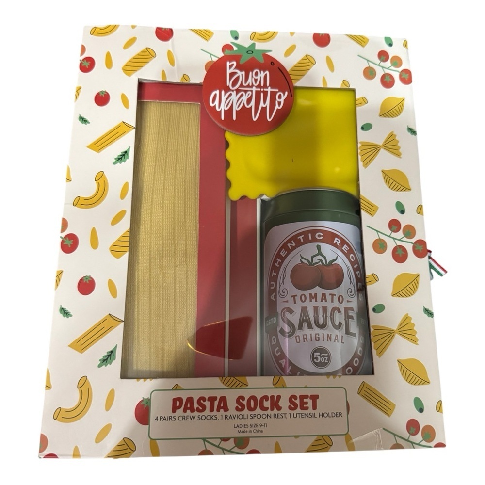 Pasta Sock Set Gift Box | 4 Crew Socks + Ravioli Spoon Rest + Utensil Holder NEW